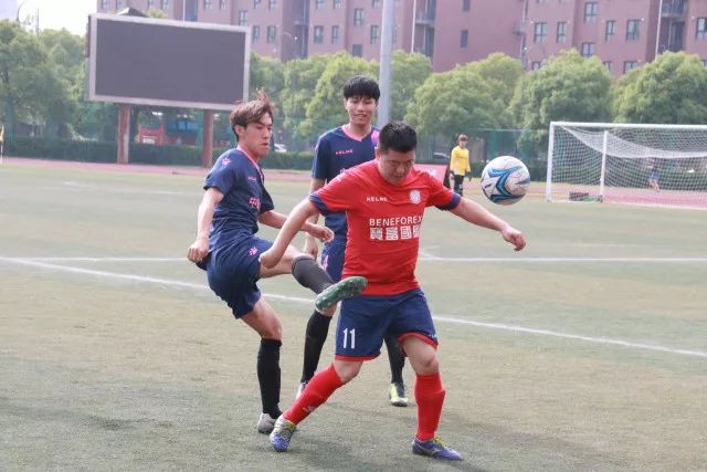 德米凯利斯：将全力争胜，面对科莫绝不保守